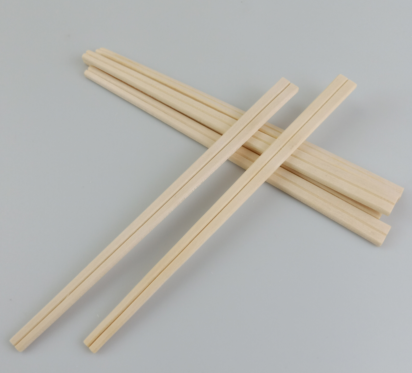 Disposable wooden / bamboo chopstick